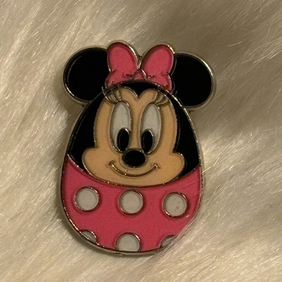 Disney Trading Pin - Picture 1 of 2